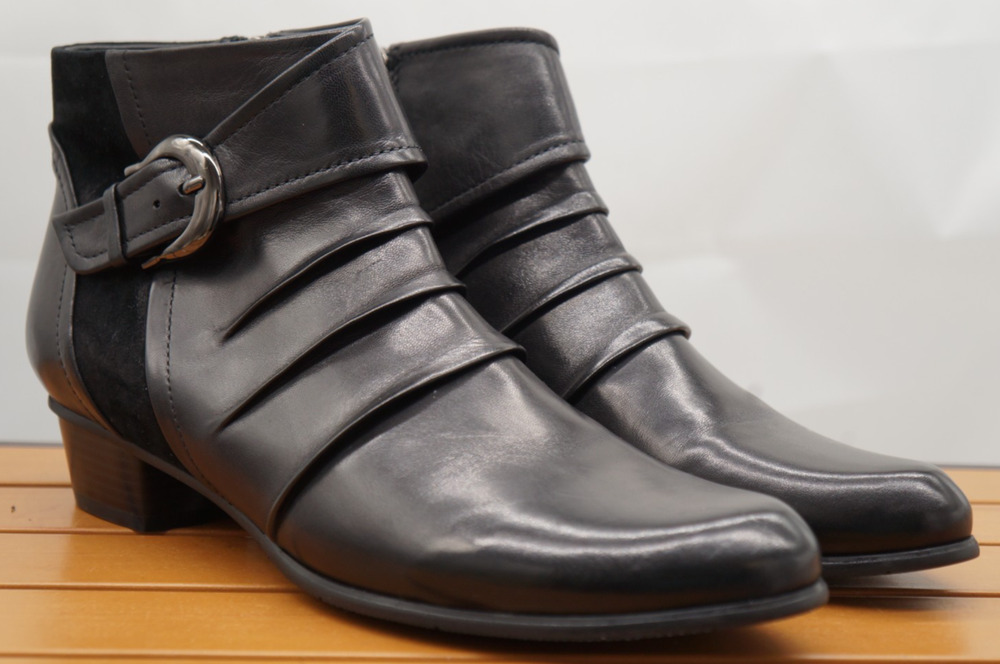 NEW - Regarde Le Ciel Stefany Harness Bootie Size EU 40 /9-9.5US